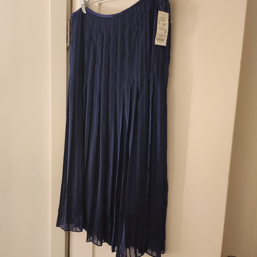 Womens NEW  Per Saltwater pleated skirt size 12 navy